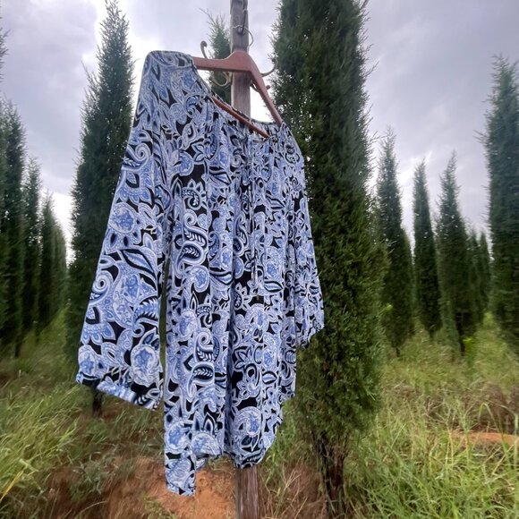 Women's Medium Will Smith Blue Paisley Tunic - Picture 4 of 16